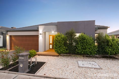 Property photo of 8 Warbler Street Pakenham VIC 3810