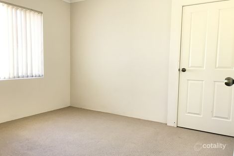 4/34 Prince St, Queens Park, WA 6107