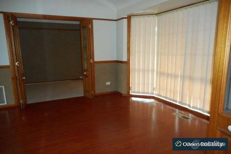 Property photo of 12 Murndal Court Berwick VIC 3806