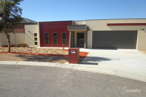 Property photo of 2 Kirri Close Kangaroo Flat VIC 3555
