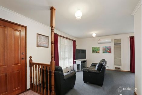 Property photo of 39 Smeaton Close Lara VIC 3212