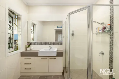 Property photo of 24 Queen Street Newtown QLD 4305