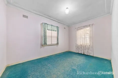 Property photo of 24 Camellia Circle Woy Woy NSW 2256