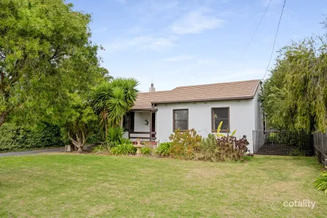 Property photo of 12 Dandaloo Place Mount Gambier SA 5290