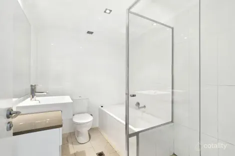 Property photo of 10/4-8 Burne Avenue Dee Why NSW 2099