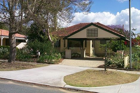 8a Isabella Cres, Manning, WA 6152