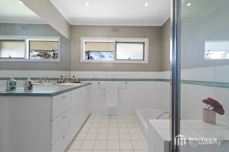 Property photo of 22 Surrey Road Dandenong North VIC 3175