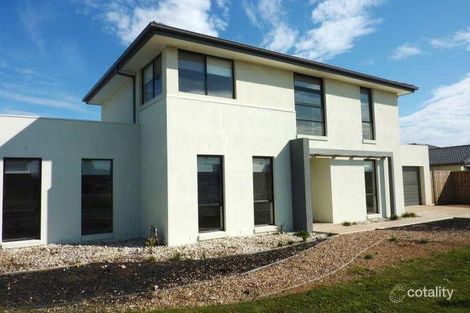 24 Giverny Cl, Burnside Heights, VIC 3023