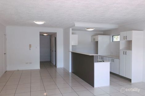 Property photo of 4/159 Clarence Road Indooroopilly QLD 4068