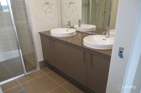 Property photo of 2/4 Calnan Crescent Cumbalum NSW 2478