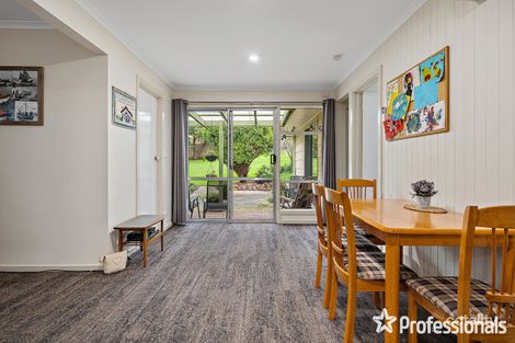 Property photo of 27 Chirnside Drive Chirnside Park VIC 3116