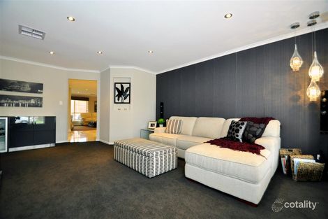 Property photo of 12 Verdant Parade Woodcroft SA 5162