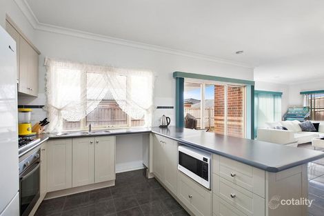 Property photo of 15 Gumleaf Avenue Mernda VIC 3754