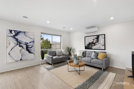 Property photo of 19 Miranda Crescent St Leonards VIC 3223