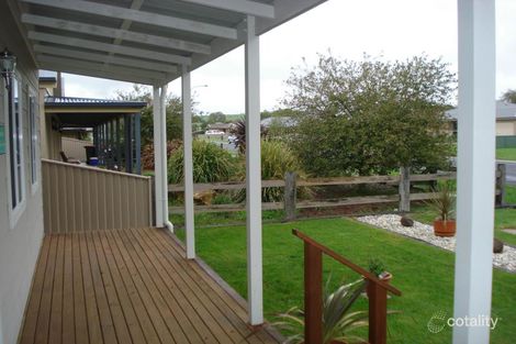 Property photo of 42 Raphael Street Blayney NSW 2799