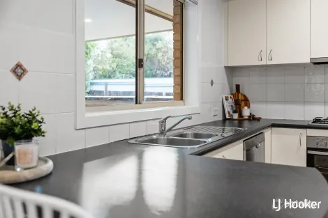 Property photo of 57 Lance Hill Avenue Dunlop ACT 2615