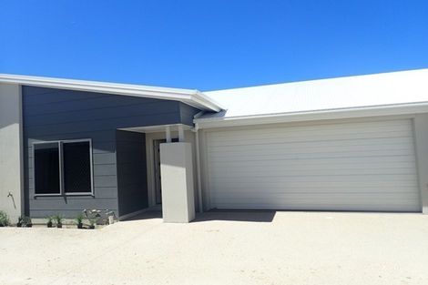Property photo of 3/74 Makybe Diva Drive Ooralea QLD 4740