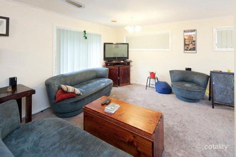 Property photo of 23A John Edgcumbe Way Endeavour Hills VIC 3802