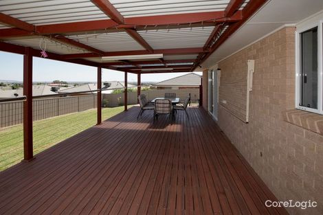 Property photo of 74 Kaloona Drive Bourkelands NSW 2650