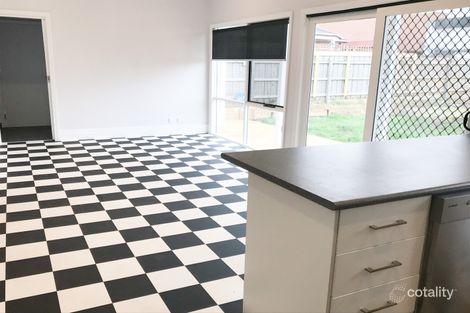 Property photo of 8 Trudgeon Avenue Reservoir VIC 3073