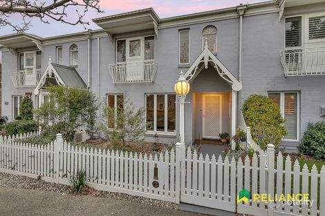 Property photo of 6 Lauriston Walk North Sunbury VIC 3429