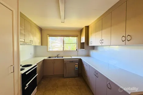 20 Bradman St, Moranbah, QLD 4744