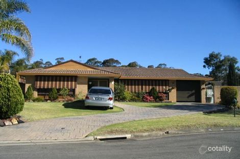 14 Benaud Ct, St Clair, NSW 2759