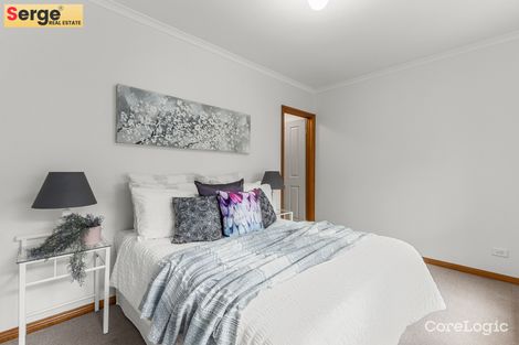 Property photo of 4/37 Rokewood Crescent Meadow Heights VIC 3048