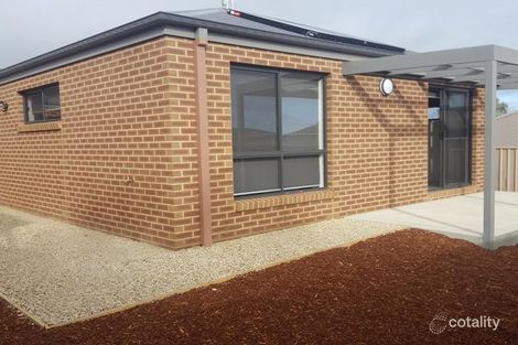 Property photo of 15 Douglas Street Kangaroo Flat VIC 3555