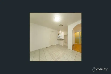 Property photo of 19 John Edgcumbe Way Endeavour Hills VIC 3802