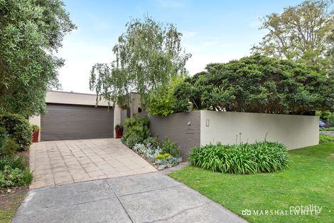 Property photo of 1 Chateau Grove Beaumaris VIC 3193