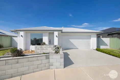 2 Stable Ct, Miners Rest, VIC 3352