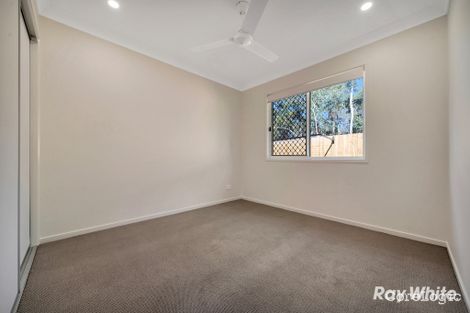 Property photo of 33 Miamax Place Logan Reserve QLD 4133