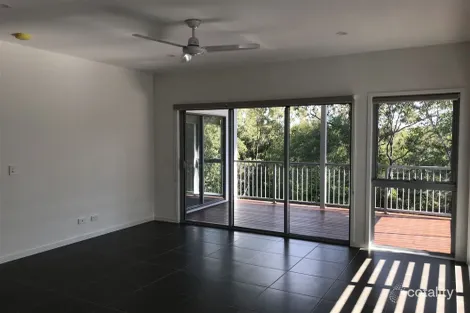 Property photo of 9 Birdie Place Carbrook QLD 4130