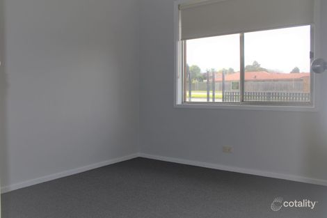 Property photo of 19 Hallam Road Hampton Park VIC 3976