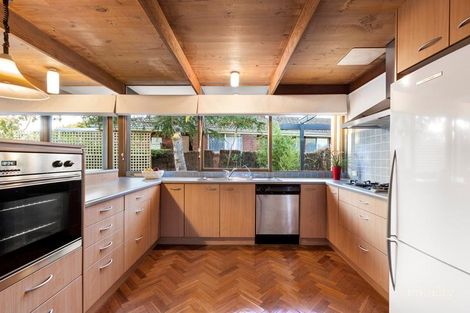 Property photo of 2 Heysen Grove Doncaster East VIC 3109