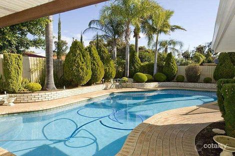 Property photo of 15 Cardwell Avenue Noranda WA 6062