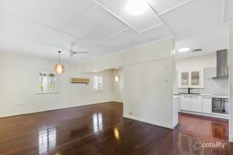 Property photo of 14 Barrhead Street Wavell Heights QLD 4012