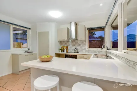 Property photo of 7 Tara Drive Frankston VIC 3199