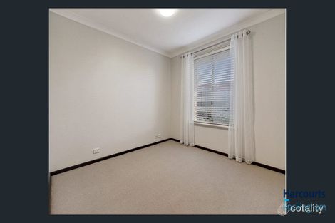 Property photo of 7 Woodbridge Drive Cooloongup WA 6168