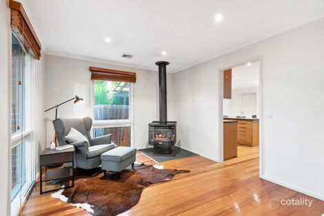 Property photo of 16 Orton Rise Endeavour Hills VIC 3802