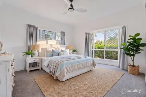 Property photo of 24 Derwent Avenue Helensvale QLD 4212