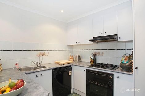 Property photo of 2/51A Wickham Road Hampton East VIC 3188
