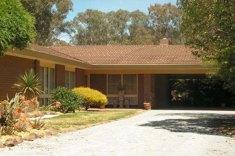 Property photo of 72 The Boulevard Shepparton VIC 3630