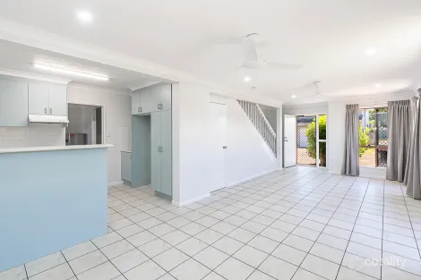 Property photo of 4/54 Albury Street Pimlico QLD 4812