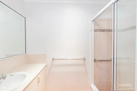 Property photo of 4/54 Albury Street Pimlico QLD 4812