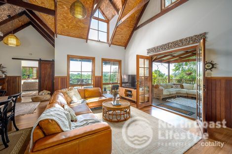 Property photo of 6 Jarrah Crescent Ocean Shores NSW 2483
