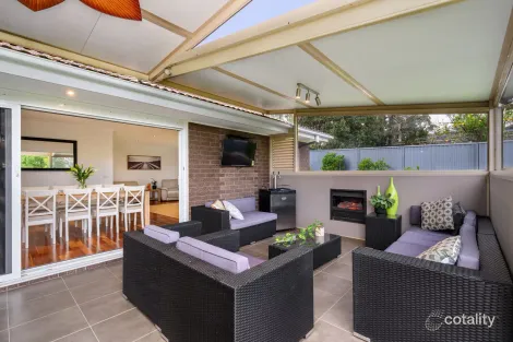 Property photo of 12 Tallowood Gardens Blaxland NSW 2774