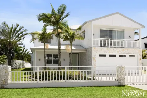 Property photo of 52 Southern Cross Parade Sunrise Beach QLD 4567