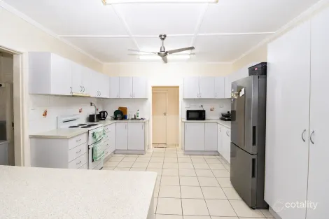 Property photo of 11 Burke Street Brandon QLD 4808
